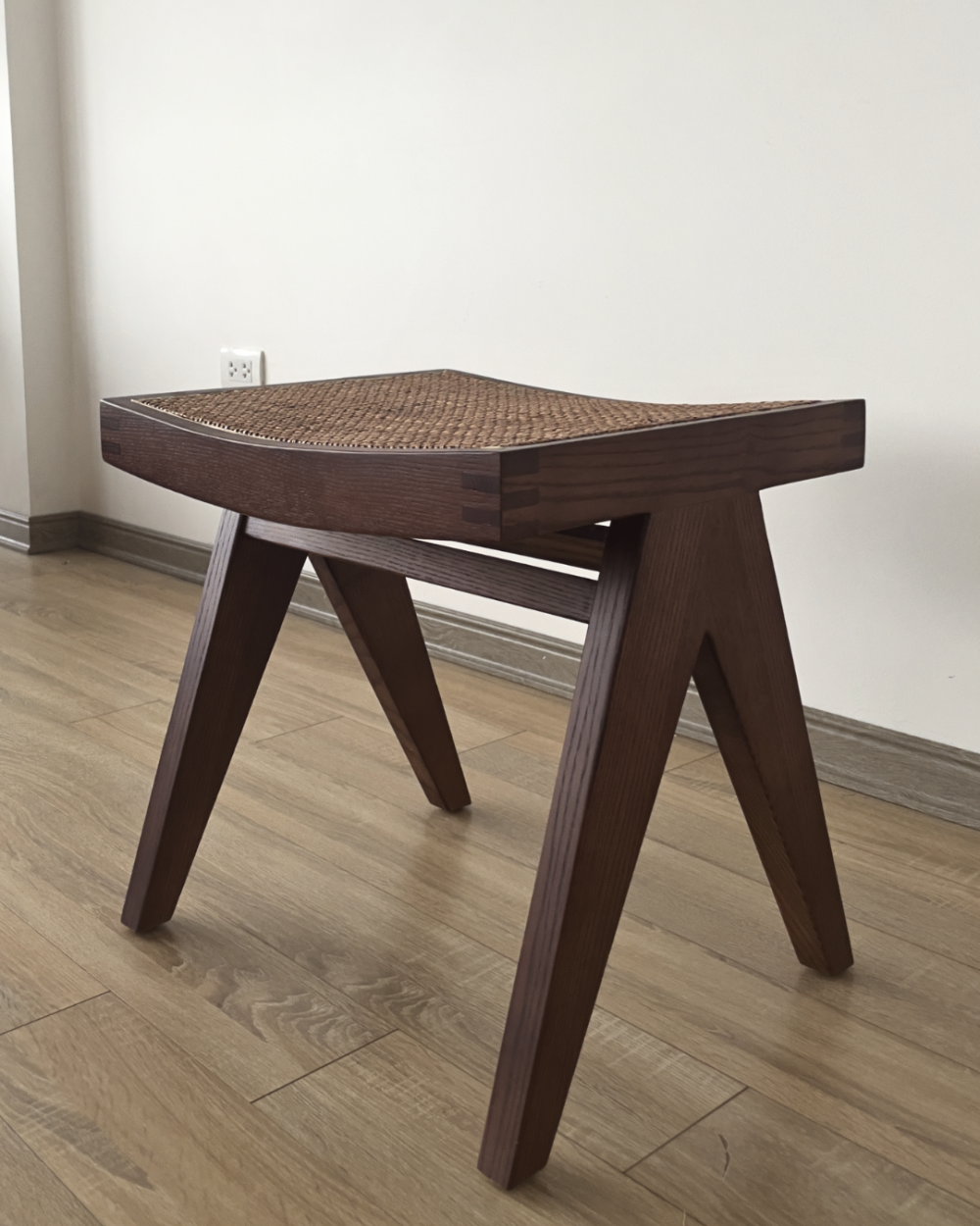 Rattan Pierre Jeanneret Stool – ghế gỗ Sochiu Studio
