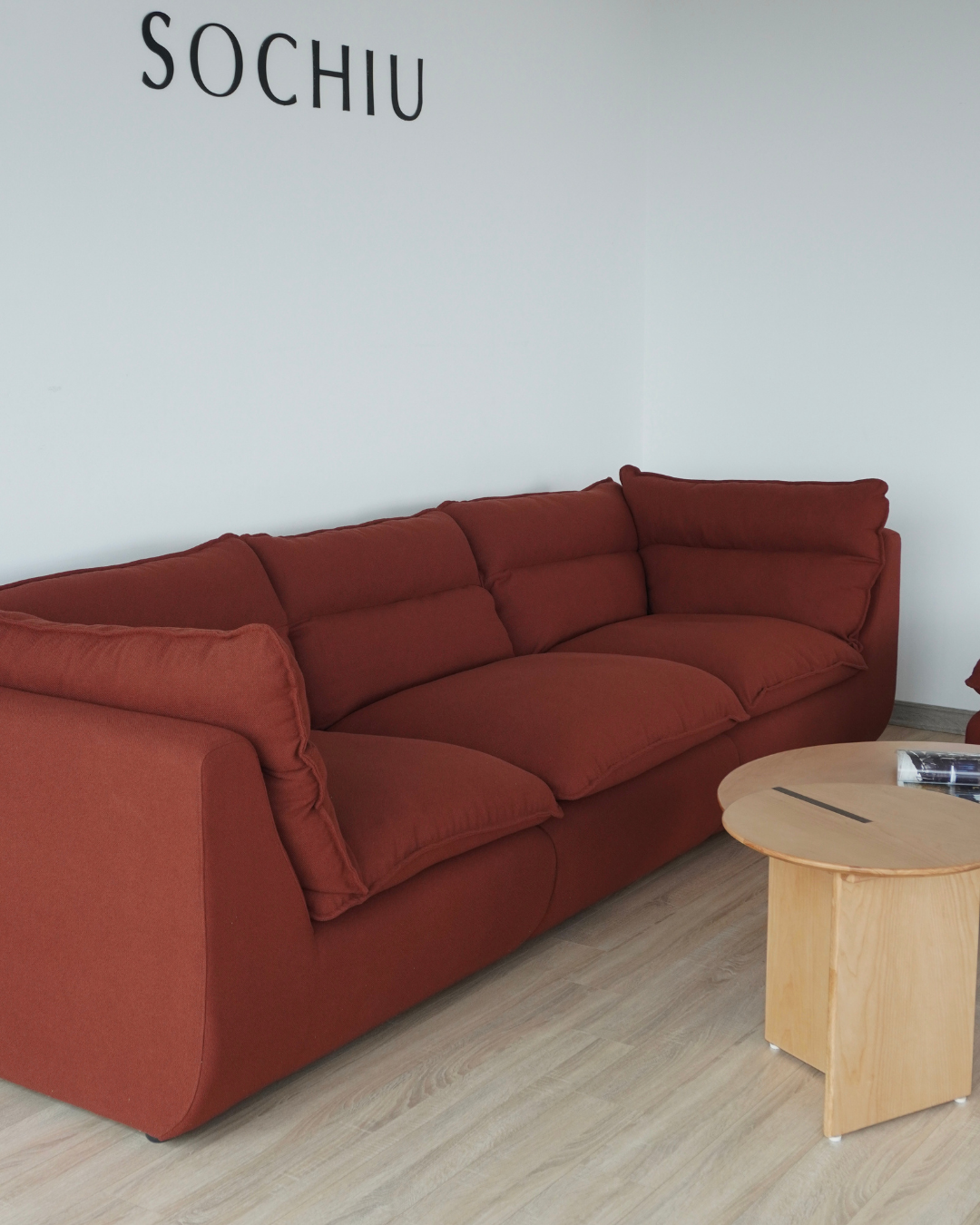 Monti Coffee Table – bàn trà Sochiu Studio