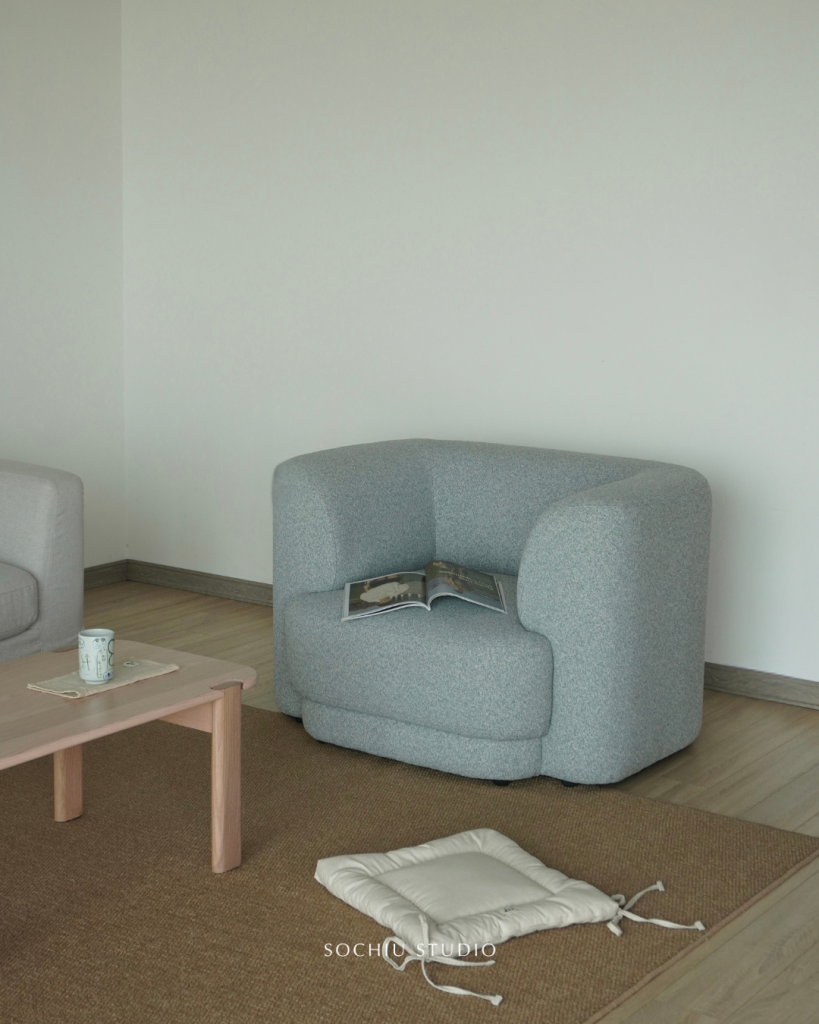 Clara Armchair – sofa Sochiu Studio