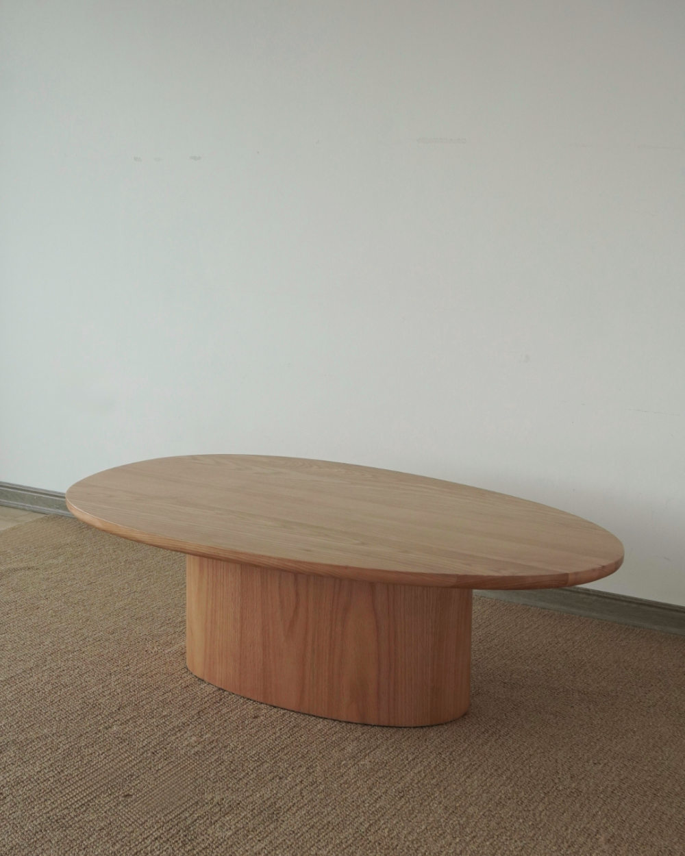 Opal Coffee Table – bàn trà Sochiu Studio