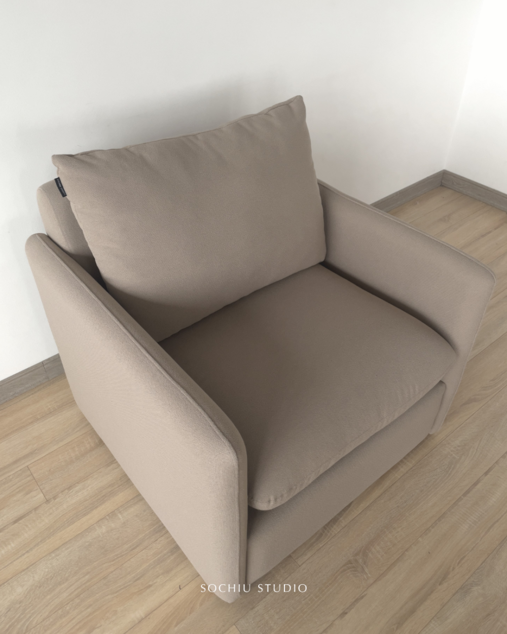 Grace Armchair – sofa Sochiu Studio