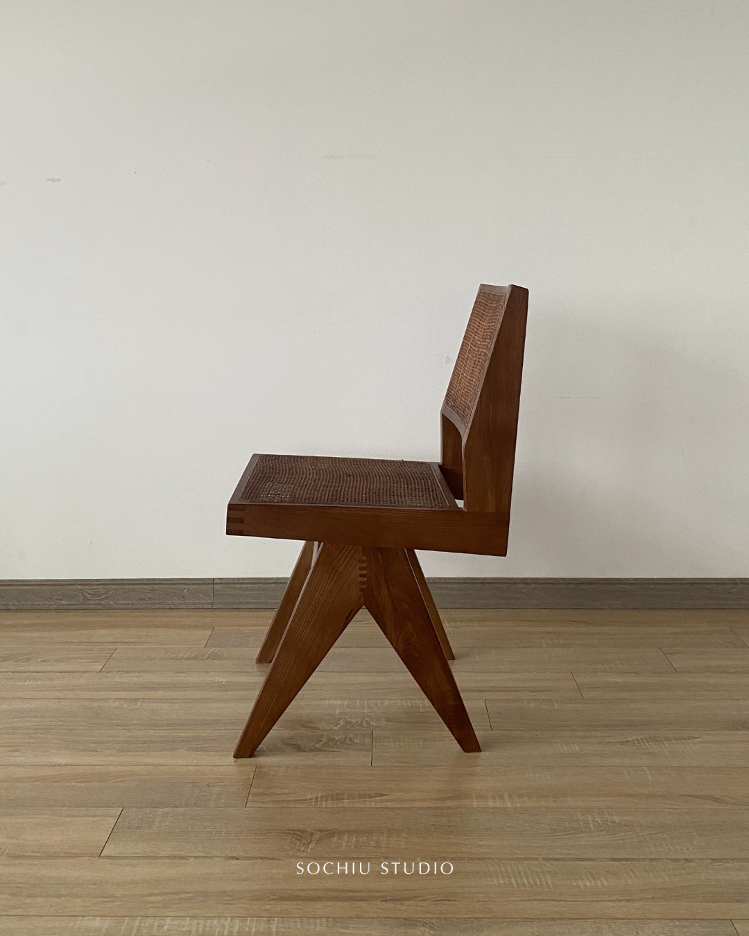 Rattan Pierre Jeanneret Dining Chair – ghế gỗ Sochiu Studio