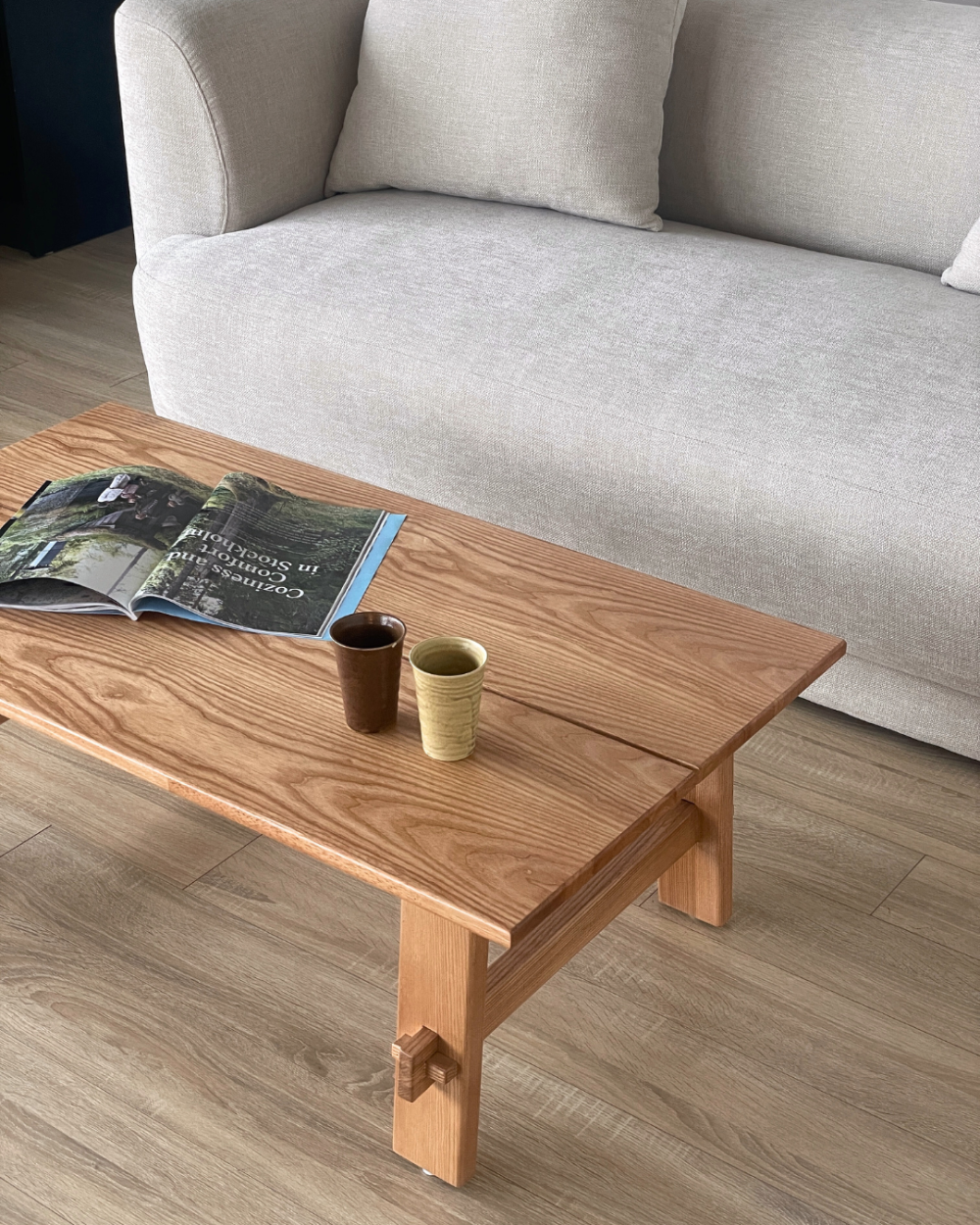 Carter Coffee Table – bàn trà Sochiu Studio
