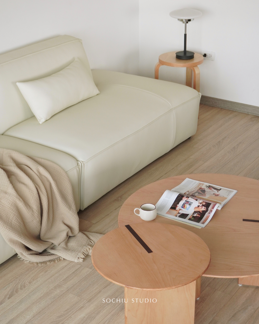 Monti Coffee Table – bàn trà Sochiu Studio