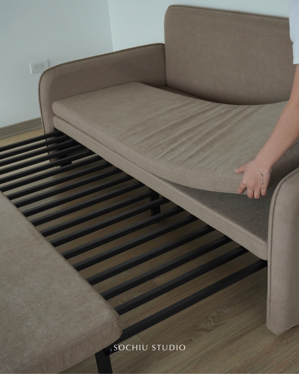 Audrey Sofa Bed – sofa Sochiu Studio