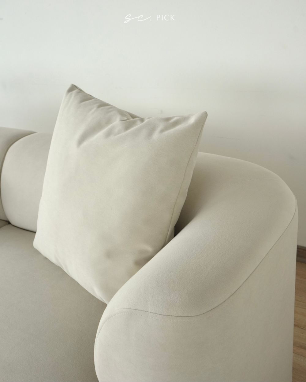 Clara Sofa S1 – sofa Sochiu Studio