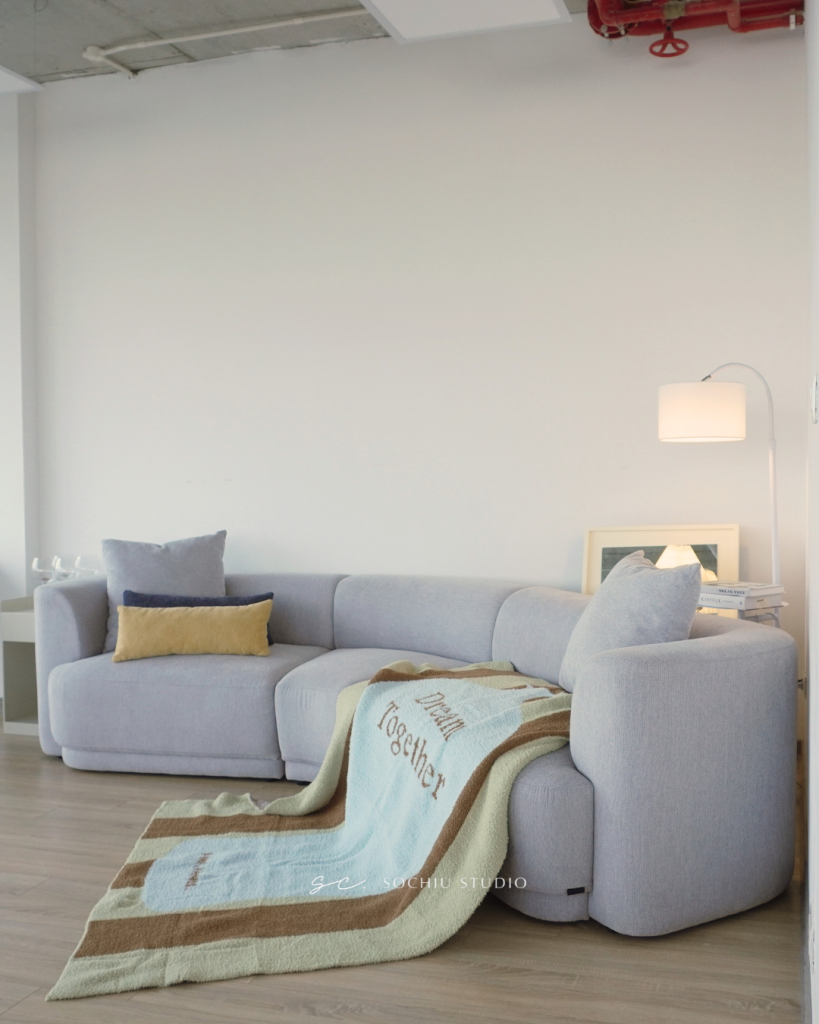 Clara Sofa Curved Sectional Sofa 1 – sofa Sochiu Studio