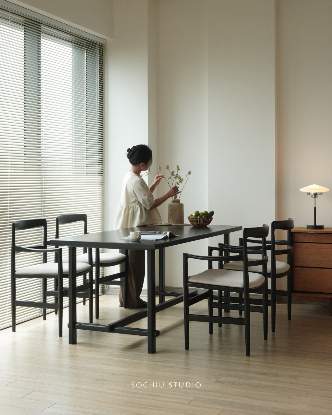 Fuji Dining Table 1800 – bàn ăn Sochiu Studio